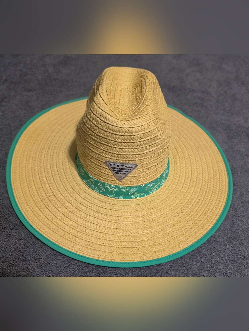 S/M Sun-Blocking Columbia PFG Straw Hat
